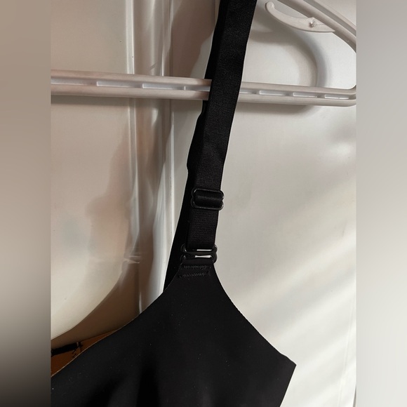 Knix | Size 4 Evolution Bra - Picture 2 of 6